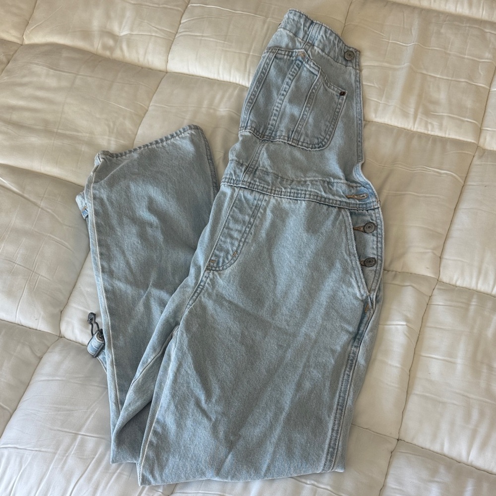 Old Navy Light Blue Women’s Denim Overalls
